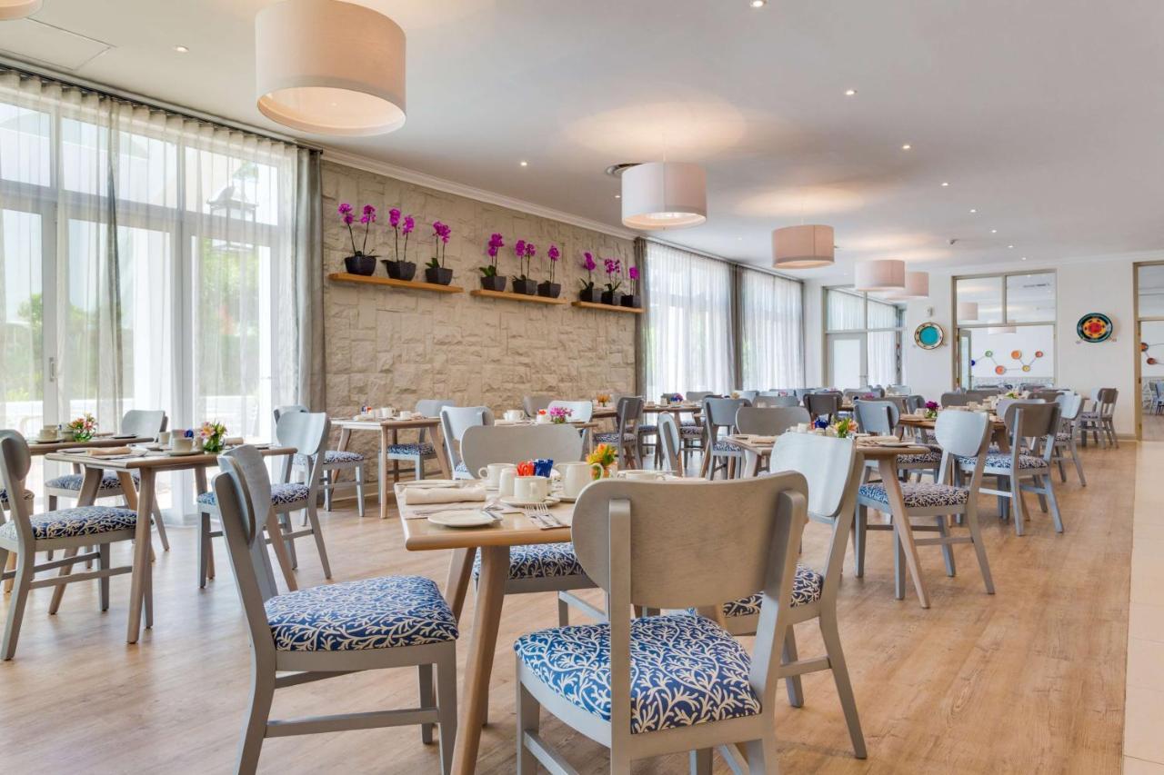 Nh The Lord Charles Hotel 4*